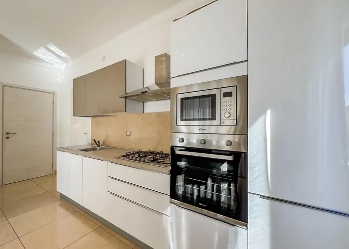 Meridiana Apartment *